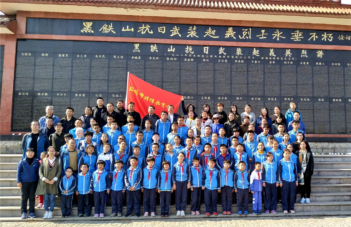 緬懷革命先烈，弘揚(yáng)愛國主義精神