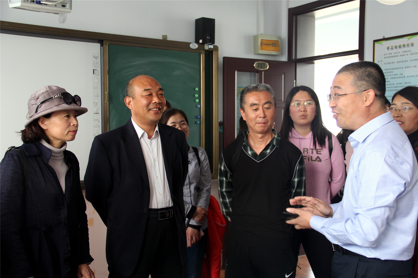 市特教中心組織教師赴博山特教中心參觀學習