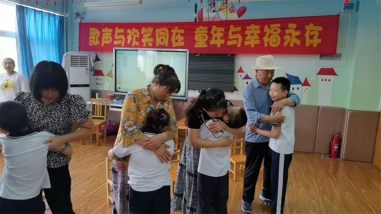 市特教中心舉行秀風(fēng)采 揚自信學(xué)科素養(yǎng)展示活動