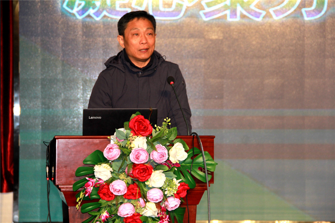 凝心聚力研閱讀，集思廣益促教學(xué)