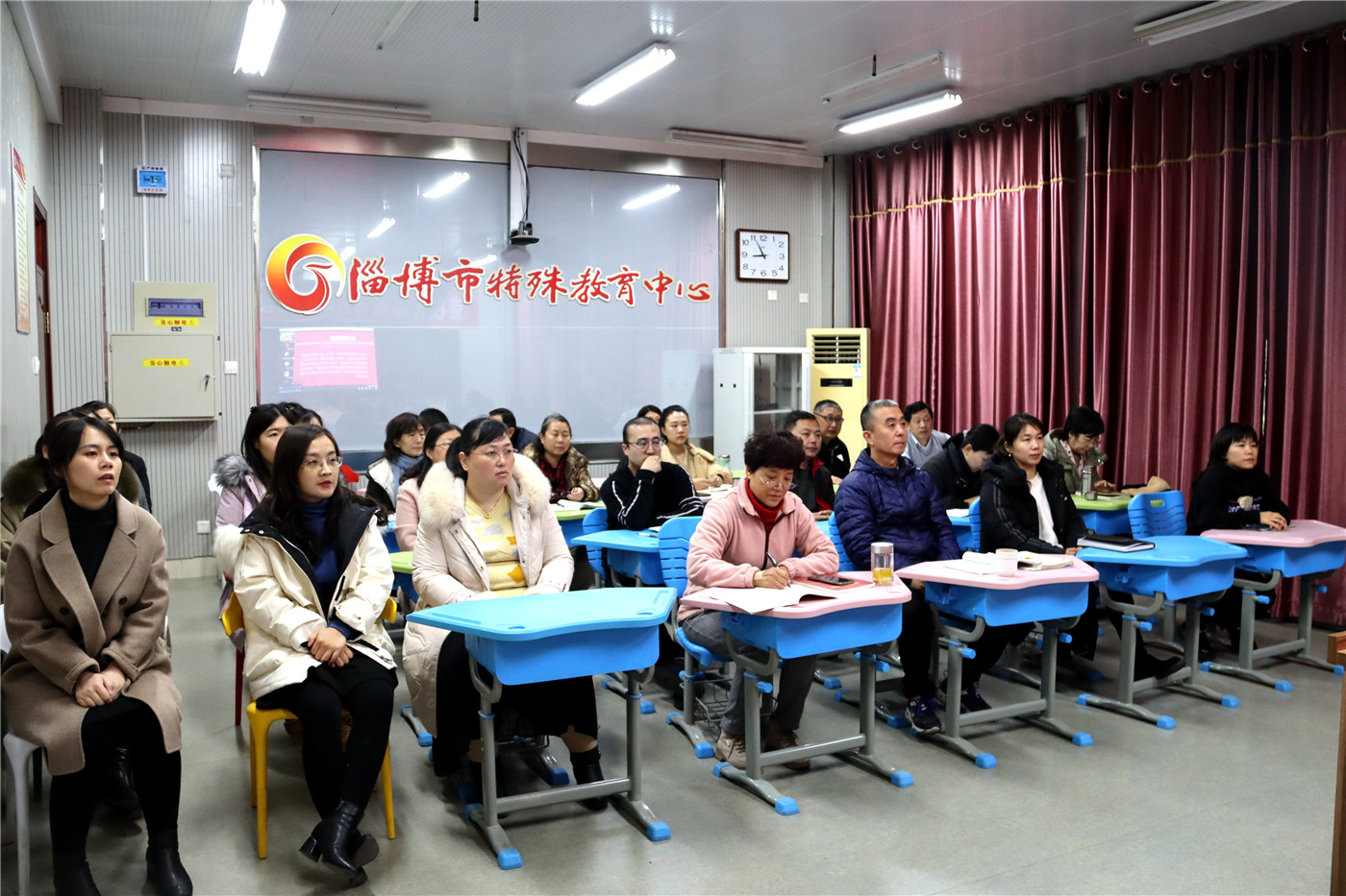 站好思政課講臺，提高立德樹人實效