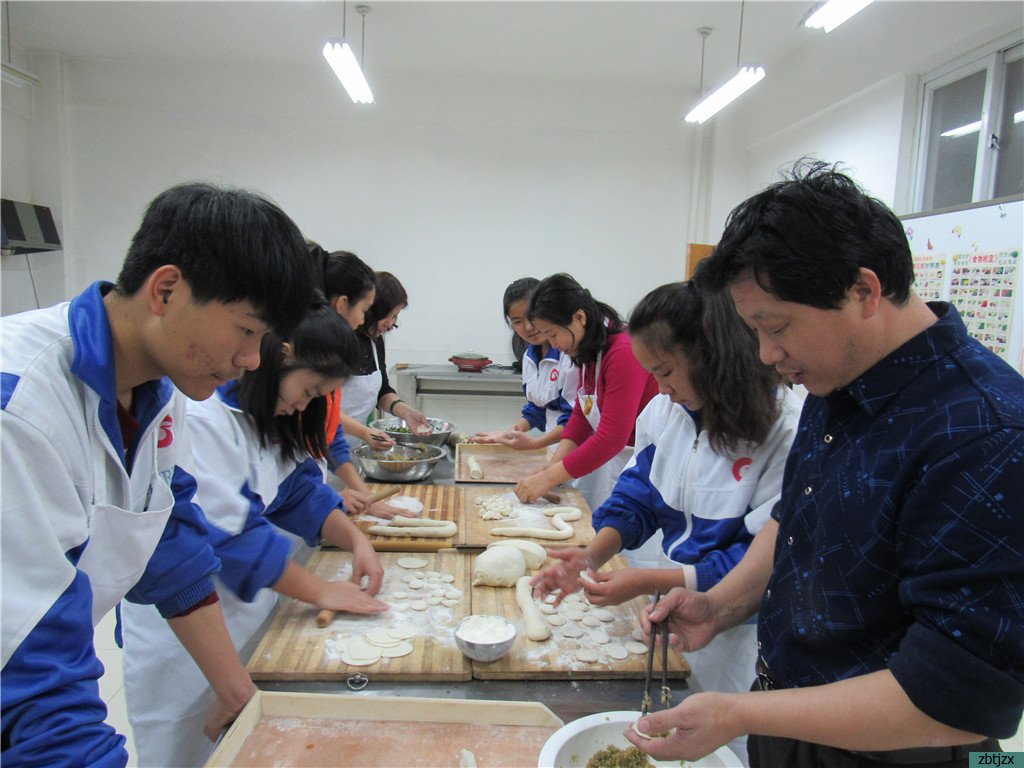 相約冬至節(jié)，彰顯團(tuán)隊(duì)情