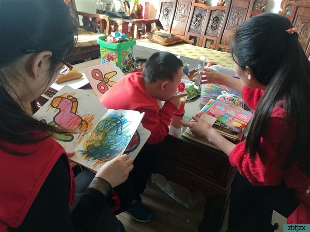 學(xué)雷鋒，走訪慰問(wèn)送溫暖