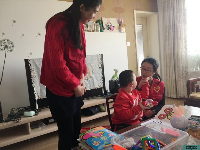 學(xué)雷鋒，走訪慰問(wèn)送溫暖