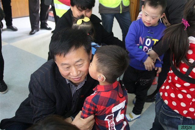 凝聚共識(shí)，共創(chuàng)文明--市體育中心、市特教中心文明共建暨綠茵志愿者服務(wù)隊(duì)愛(ài)心服務(wù)基地揭牌儀式活動(dòng)成功舉行