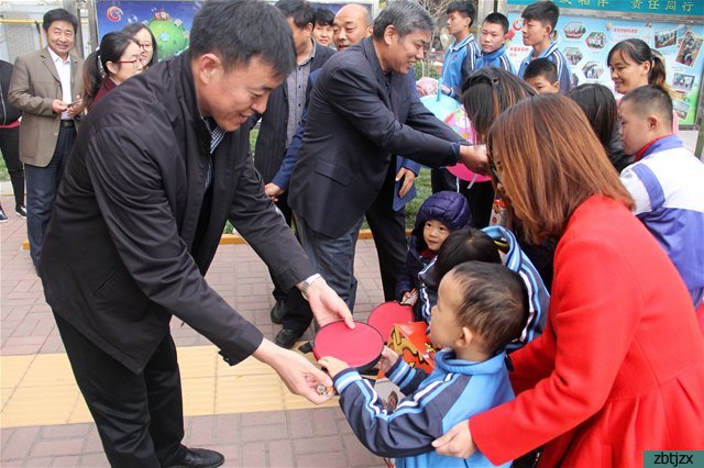 凝聚共識(shí)，共創(chuàng)文明--市體育中心、市特教中心文明共建暨綠茵志愿者服務(wù)隊(duì)愛(ài)心服務(wù)基地揭牌儀式活動(dòng)成功舉行
