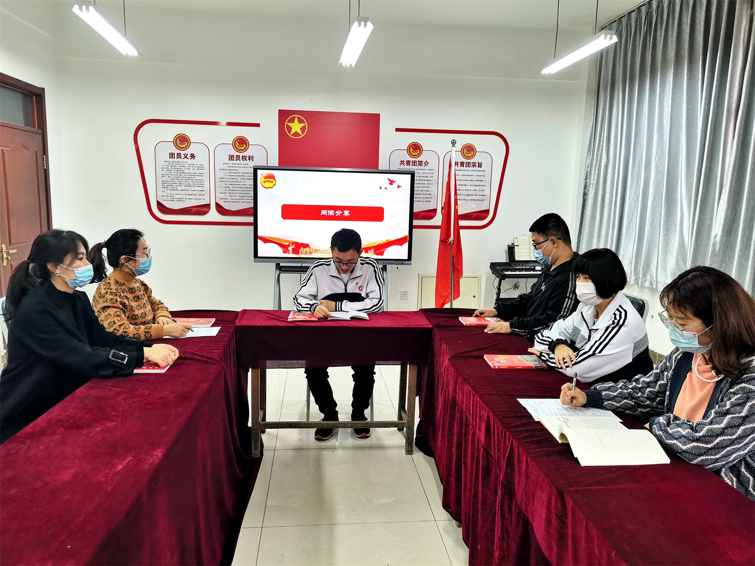 市特教中心組織開展“砥礪奮進(jìn)守初心青春獻(xiàn)禮二十大”主題團(tuán)日活動(dòng)