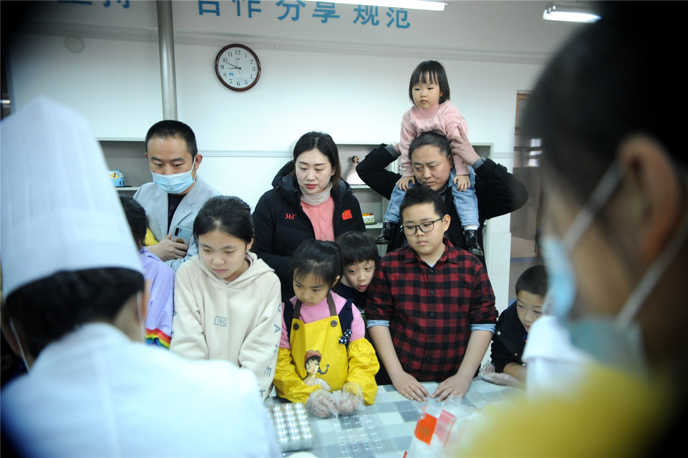 正月元宵年年圓，家風家訓代代傳