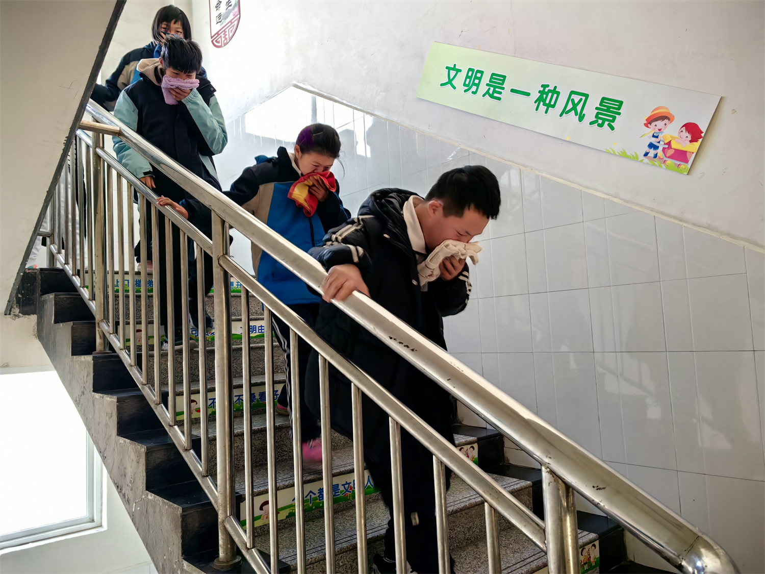 淄博市特教中心開(kāi)展公寓消防應(yīng)急疏散演練活動(dòng)